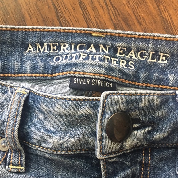 American Eagle exposed pocket distressed shortie super stretch denim shorts - Picture 4 of 7